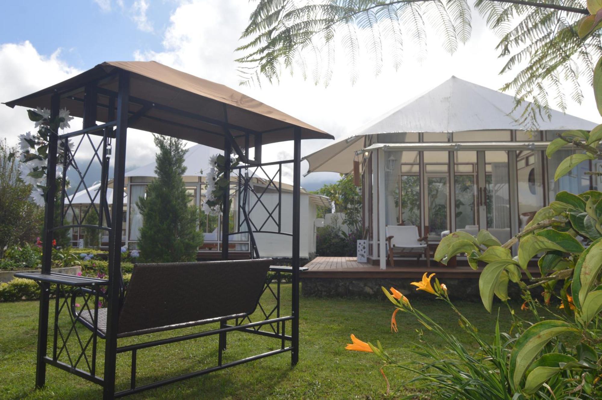 Svargan Lakeside Glamping Selemadeg