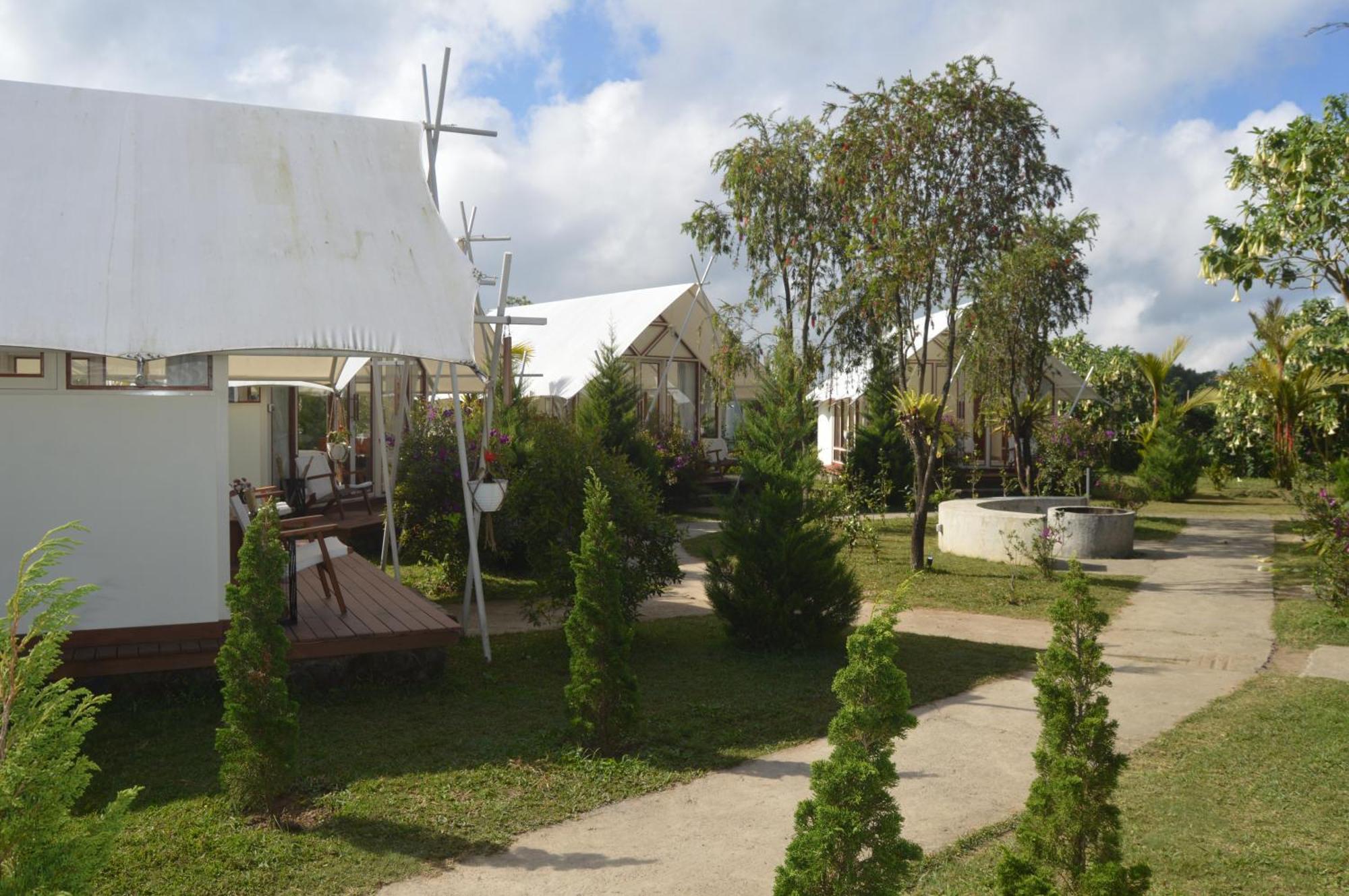 Svargan Lakeside Glamping *